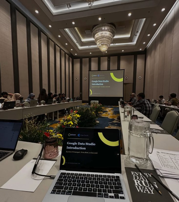 Workshop room set up for Google Data Studio Introduction by aidam