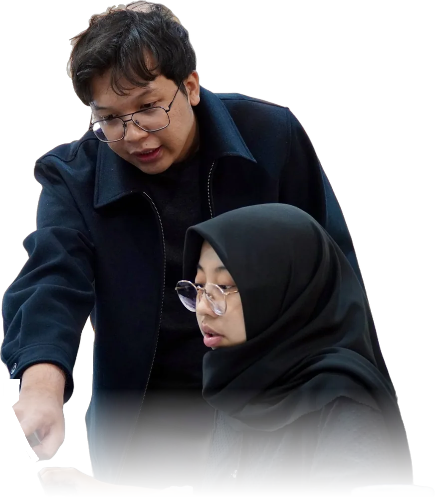 Adam Firmansyah mengajar kursus Excel privat 1-on-1 di Jakarta